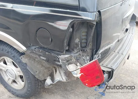 2004 Ford Expedition Eddie Bauer from USA, damaged, VIN 1FMFU17L44LB34823